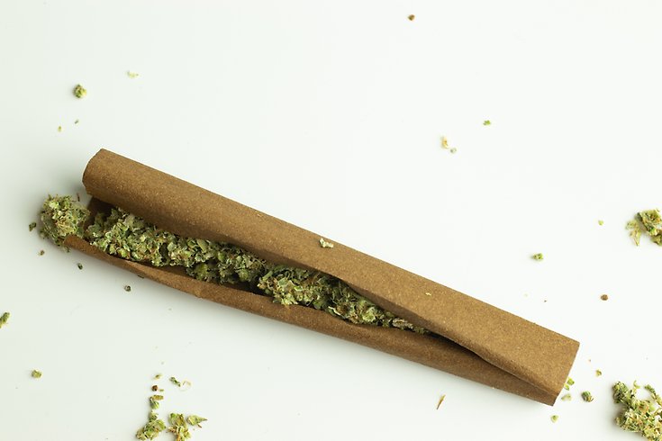 Cannabis inrullat i papper.